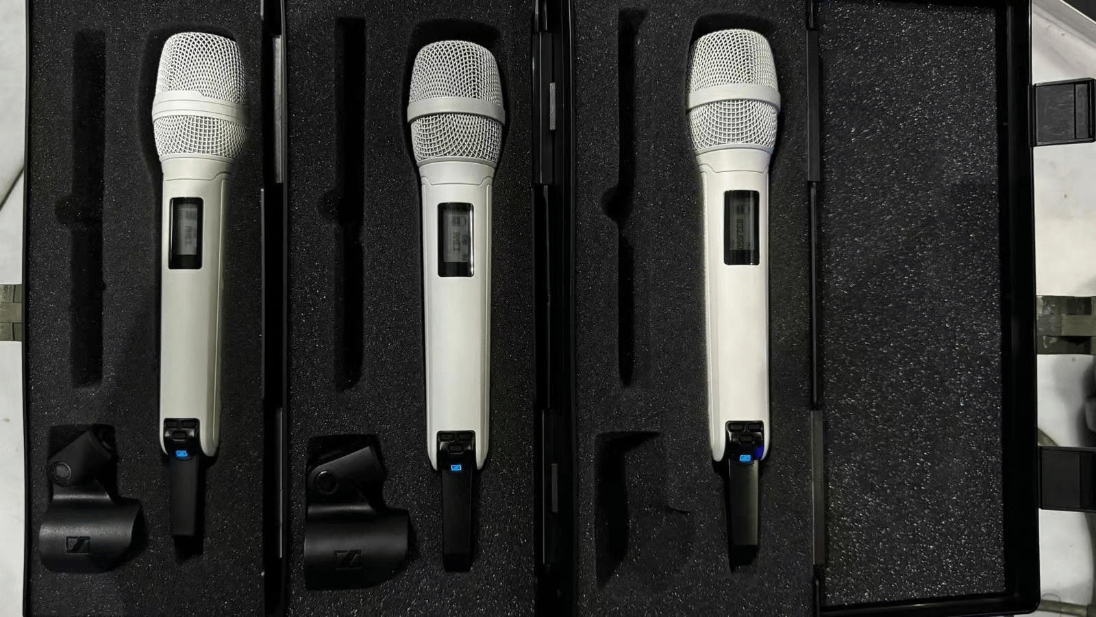 aMEI has been singing with Digital 6000 since 2019
