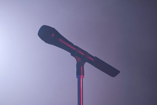 Sennheiser —ヘッドフォン、マイク、ワイヤレスシステム Sennheiser —ヘッドフォン、マイク、ワイヤレスシステム