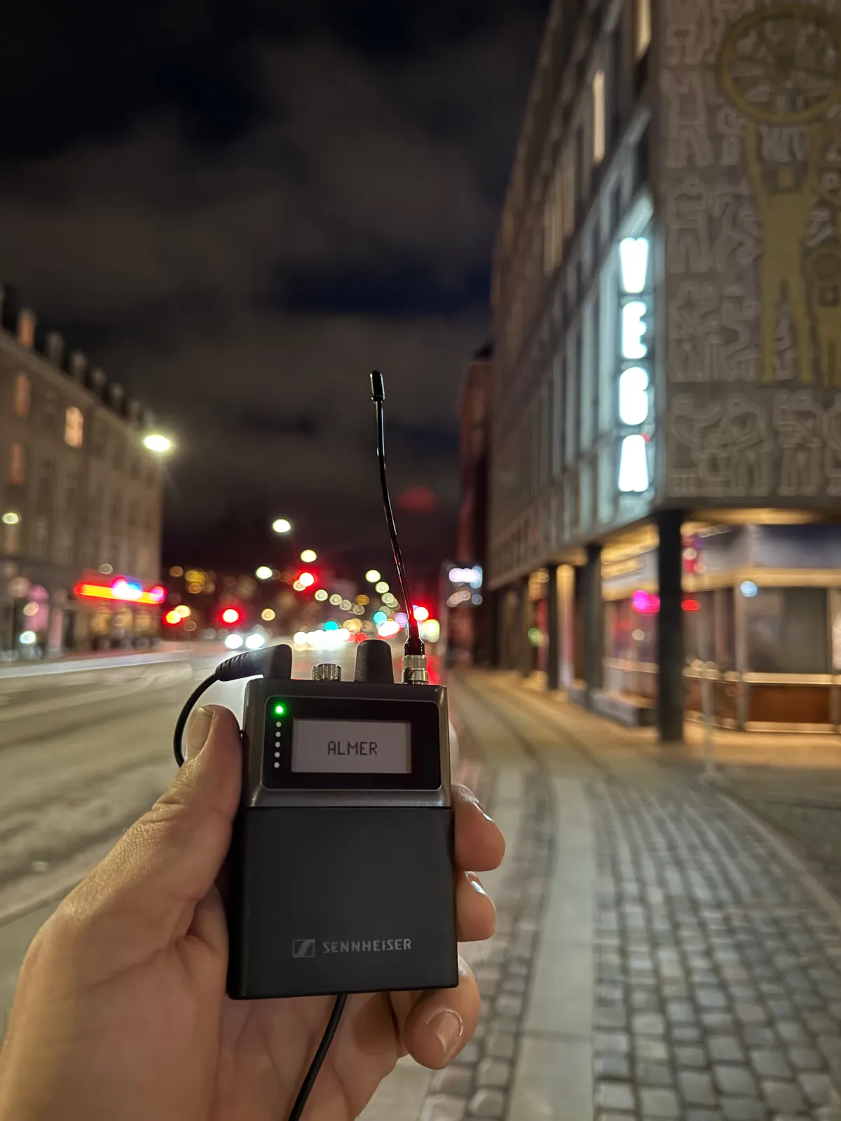 Curiosity did not kill the wireless: Monitor engineer Christian Almer spontaneously decided to do a walk-test that took him outside the venue – Photo credit: Christian Almer