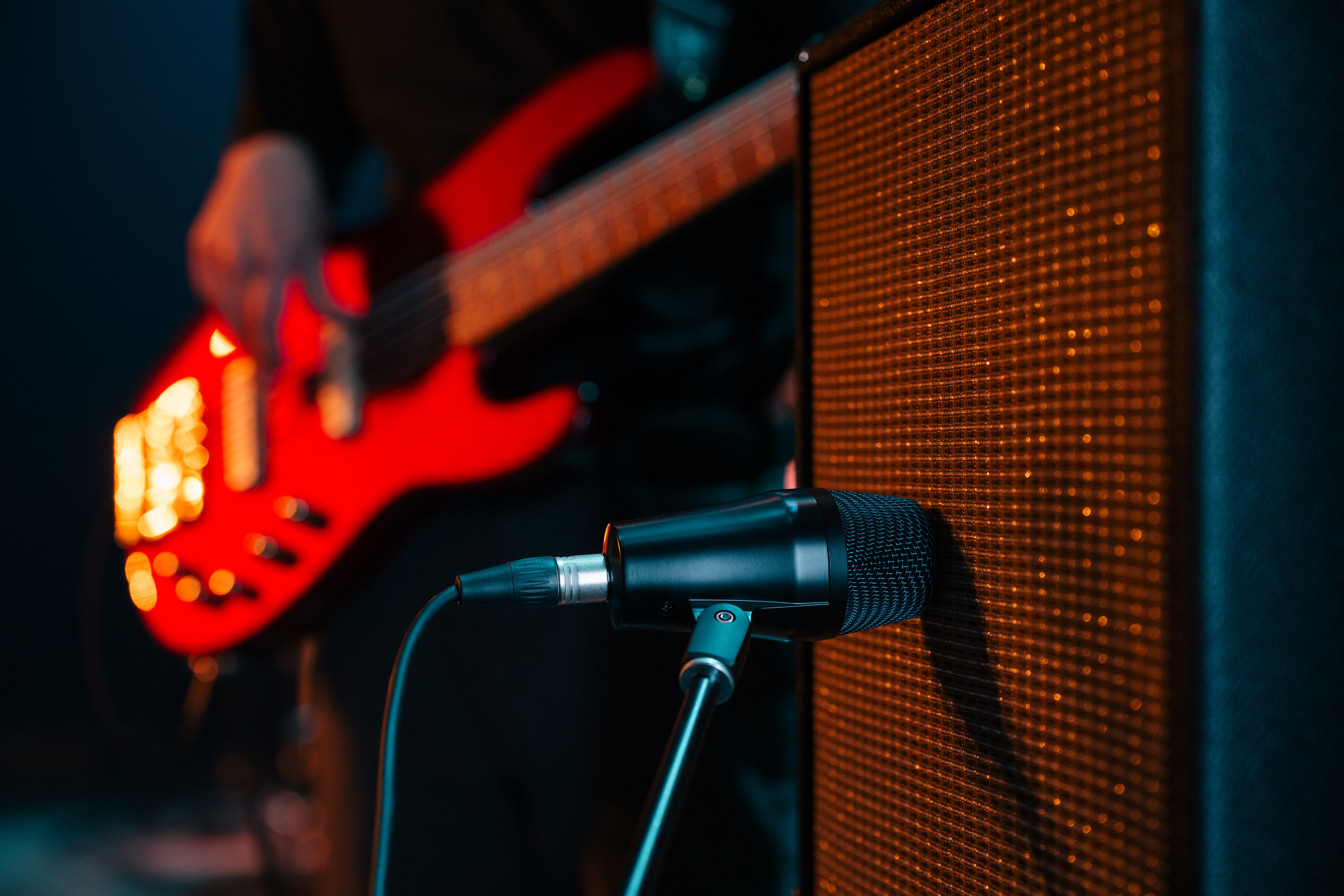 e 902 Dynamic Bass Instrument Microphone | Sennheiser